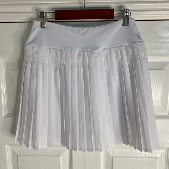 Vital Life Pleated Skirt W/Pockets White Size Small Flaw from Shown In Photo New - Picture 7 of 15